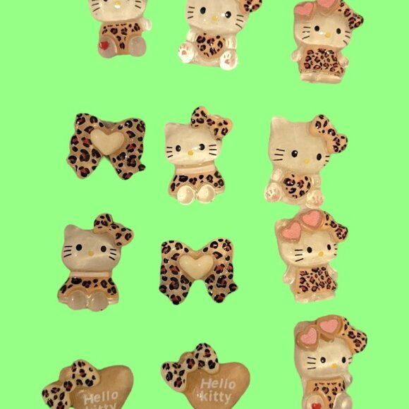 HELLO KITTY Other - HELLO KITTY FLAT BACK FIGURES 12 PIECES